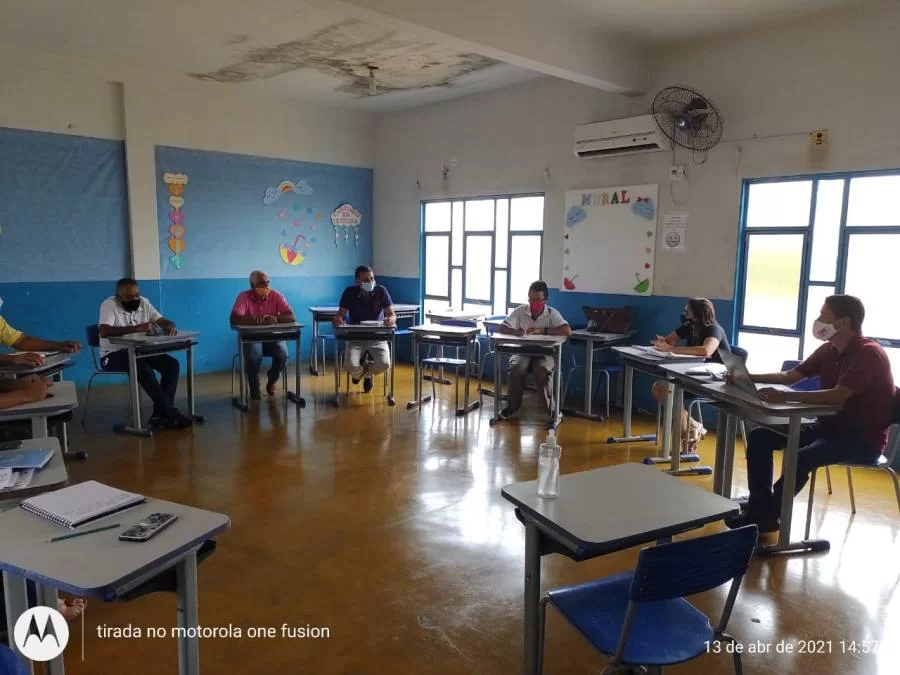 SINTET se reúne com prefeito de Colmeia e cobra pagamento de direitos de servidores efetivos