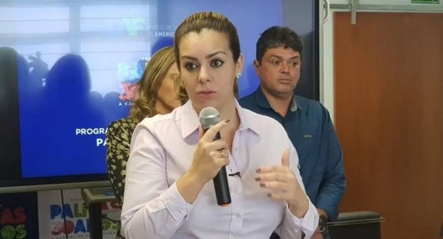 Prefeita de Palmas, Cinthia Ribeiro mexe no 1Âº escalão e nomeia pupilo do Governador