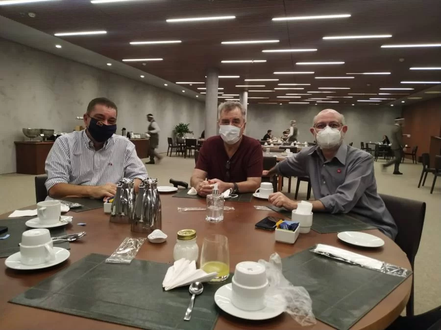 Encontro promovido por Célio Moura discute alianças rumo a 2022, com Amastha e líderes partidários do TO