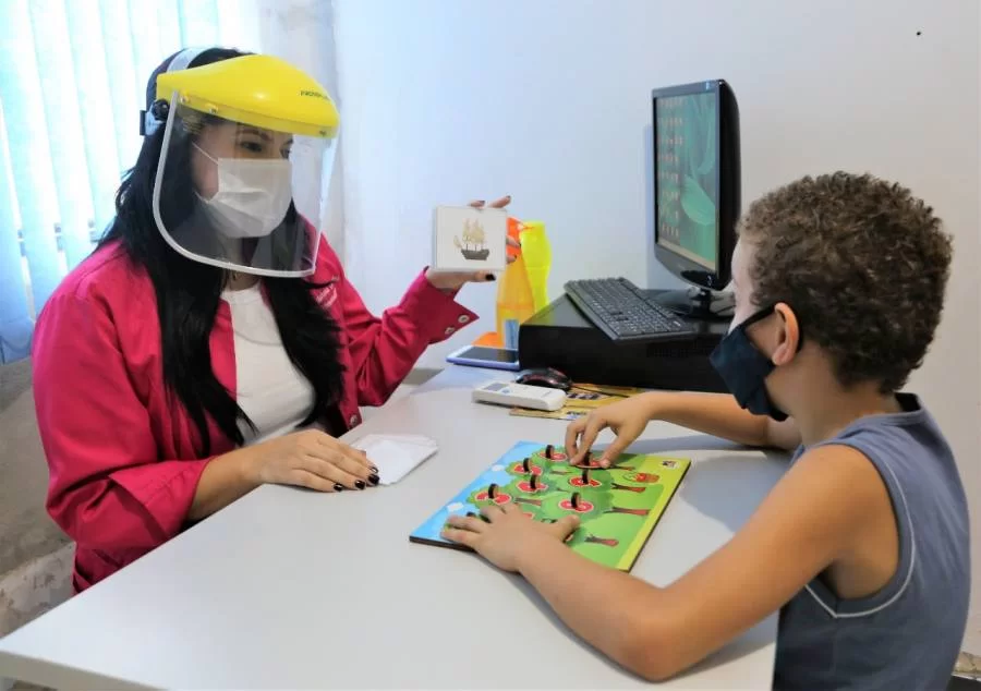 Clínica-Escola Mundo Autista garante atendimento especializado a crianças e jovens durante a pandemia