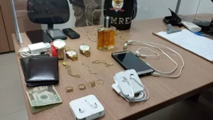 Bando suspeito de furtar residÃªncia do prefeito de Darcinópolis são presos em ação da Policia Militar