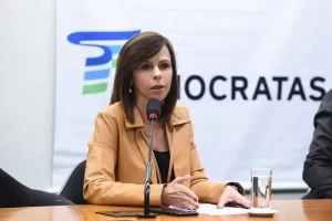 Dorinha, relembra governo Siqueira diz que tinha 'clareza' e 'grandeza' ao comparar com atual gestão e quer modelo novo de projeto