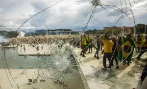 ️ Projeto de Lei da Anistia atinge 257 assinaturas e pode ser votado com urgência na Câmara dos Deputados