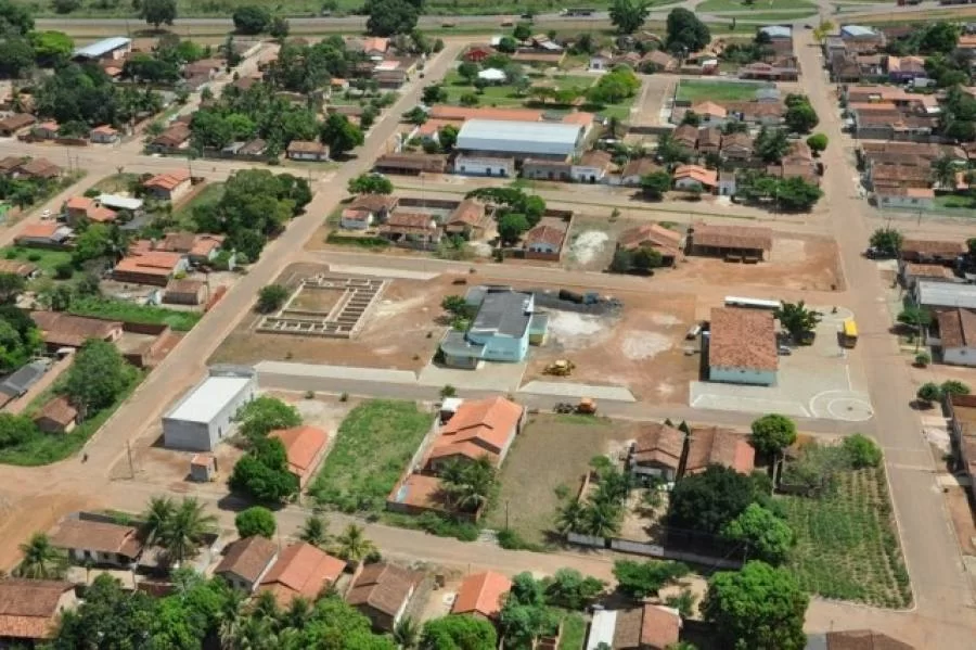 Com promessa de 100 empregos diretos, empresa começa operação em Nova RosalÃ¢ndia do TO