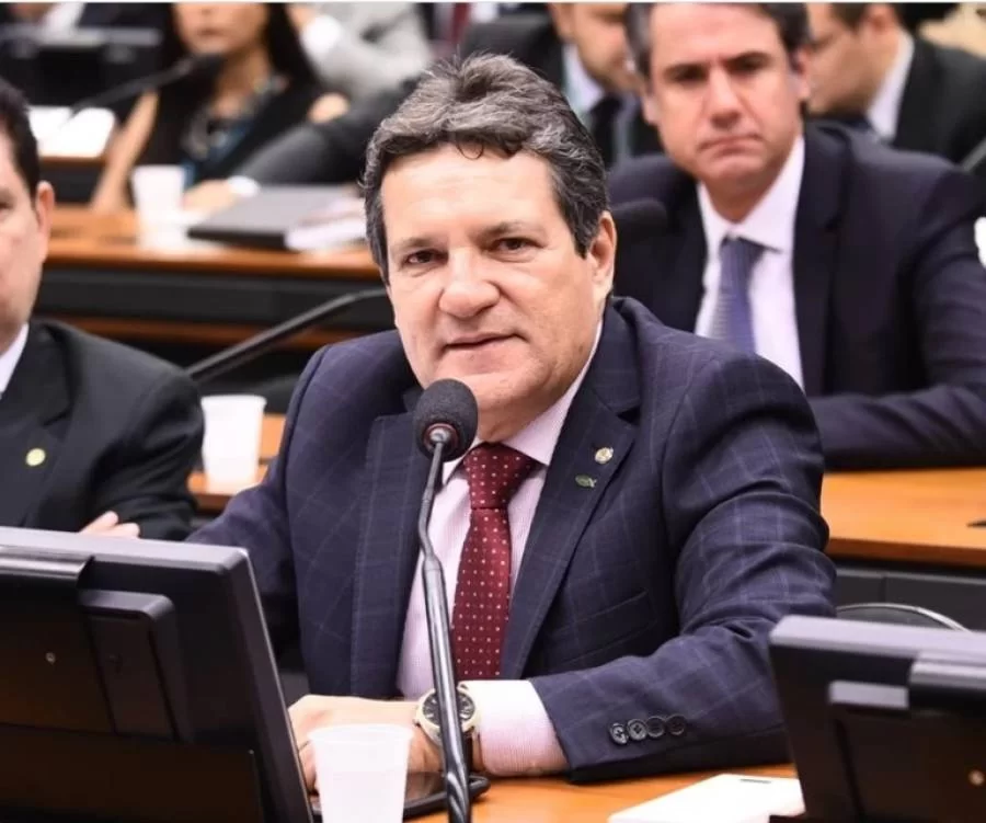 Osires Damaso vota a favor de proposta que torna o Pronampe permanente