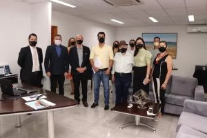 Presidente da Fecomércio Itelvino Pisoni recebe visita do Senador Irajá na sede da instituição