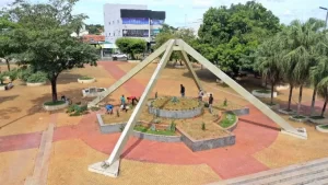 Município de Araguaína realiza reforma na praça das nações um dos cartões postais da cidade