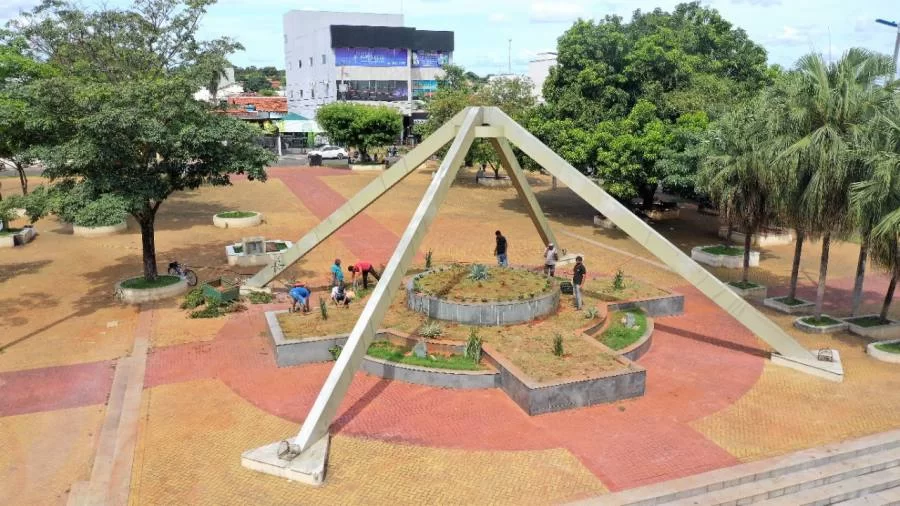 Município de Araguaína realiza reforma na praça das nações um dos cartões postais da cidade