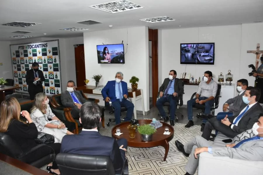 Antônio Andrade e deputados recebem presidente da União Nacional dos Legisladores e Legislativo Estaduais