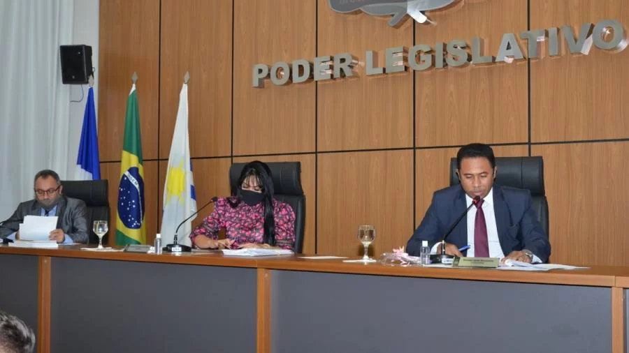 Janad Valcari tem requerimento aprovado em que pede a realização de concurso público para o quadro da educação de Palmas