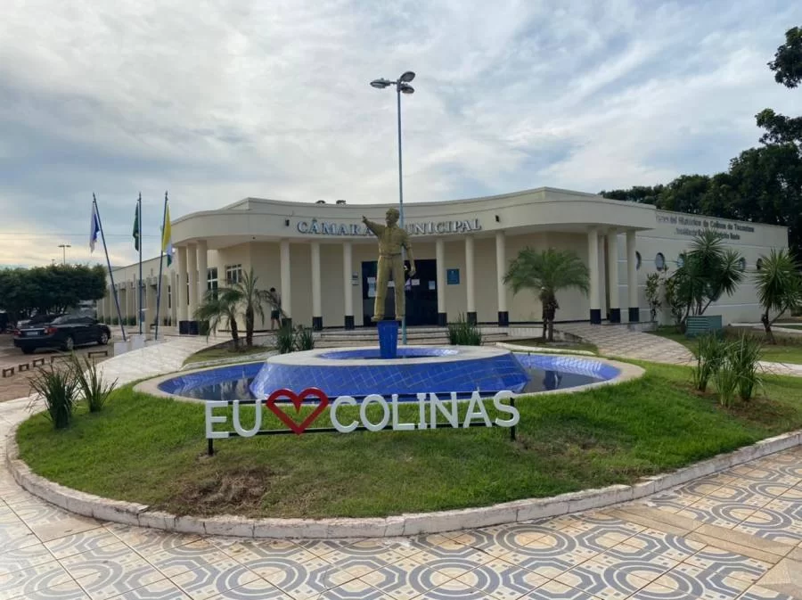 Com apenas 5 meses de gestão, Leandro Coutinho inova e muda cara de prédio da CÃ¢mara