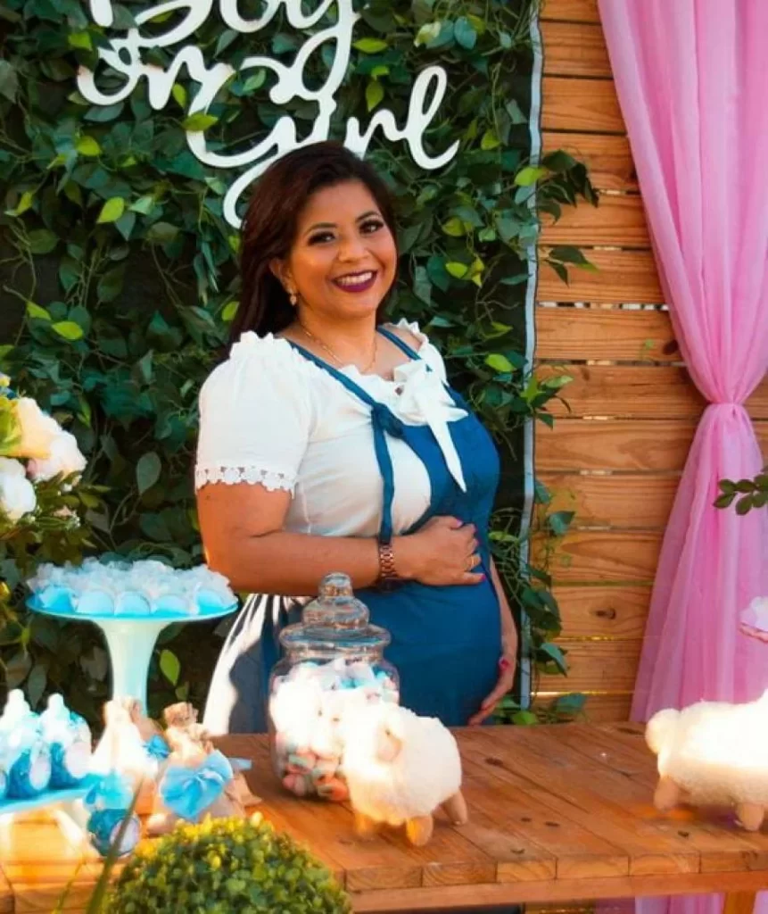 Jornalista Fabiola Sélis revela estar grávida de 4 meses da bebÃª Lavínia