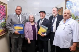 Com apoio do vice-presidente do Senado, artista Otoniel Fernandes inaugura exposição em homenagem aos 65 anos de Brasília