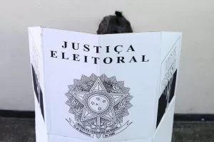 Nilton Franco e ZÃÂ© Viana podem ser enquadrados na Lei da Ficha Limpa