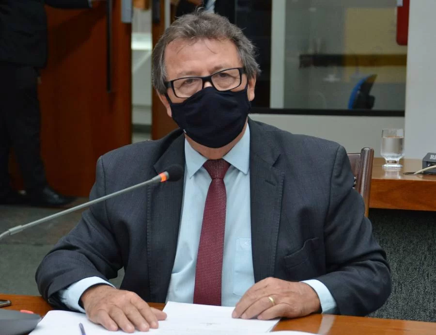 Deputado Vilmar faz gestão por recuperação de estradas na Ageto e reforça pedido na Aleto