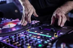 "Novos ContemporÃ¢neos" abre inscrições para oficina de DJ em Palmas com ajuda de custo de R$400