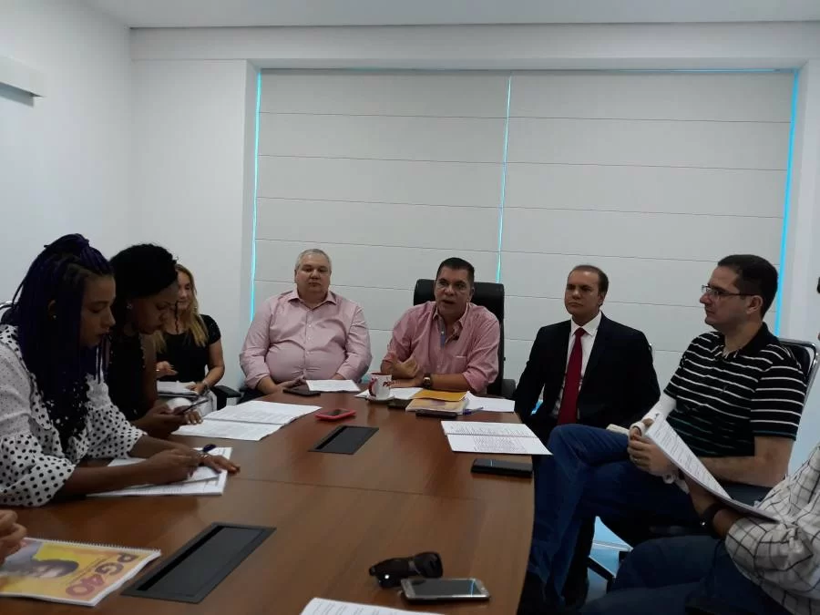 Focado na desburocratizaÃÂ§ÃÂ£o e eficiÃªncia de gestÃÂ£o, "PG40" mudarÃÂ¡ patamar de desenvolvimento do Tocantins, garante Amastha