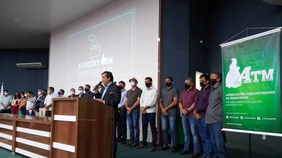 Associação de prefeitos crítica "falas" de Carlesse e cobra apoio para imunização da população