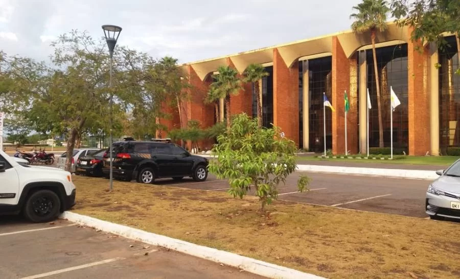 PF cumpre mandado em gabinete e residÃªncia de desembargador e ex procurador de justiÃÂ§a no Tocantins