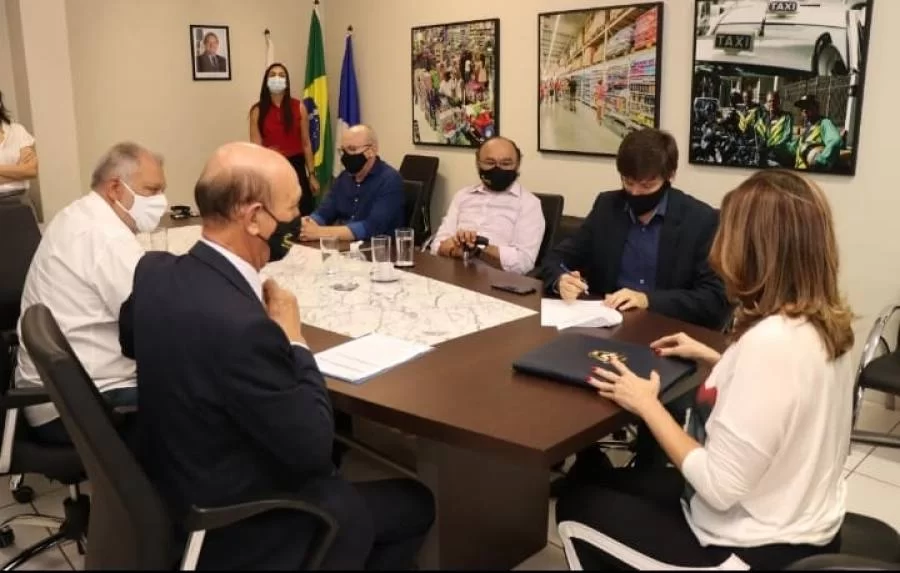 Fecomércio fecha convÃªnio com Governo do Tocantins por meio da AgÃªncia de Fomento e lança linha "Crédito Fácil"