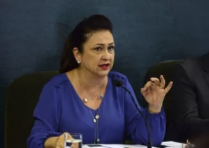 Kátia Abreu comenta episódio na Cachoeira da Formiga e afirma que local está em estado crítico