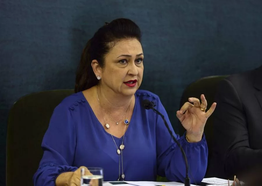 Kátia Abreu comenta episódio na Cachoeira da Formiga e afirma que local está em estado crítico