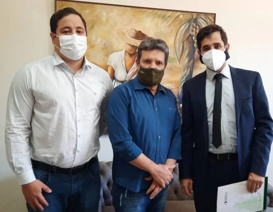 Deputado Damaso recebe presidente da Associação dos Defensores Públicos do TO