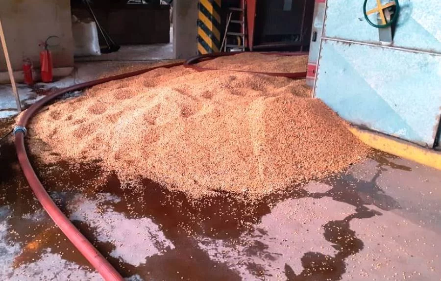 Zona Rural de Silvanópolis: Princípio de incÃªndio em fornalha é combatido por equipe de Bombeiros