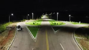 PolÃªmica! vídeo de inauguração de 'poste' viraliza em CristalÃ¢ndia; Gestão esclarece sobre obra