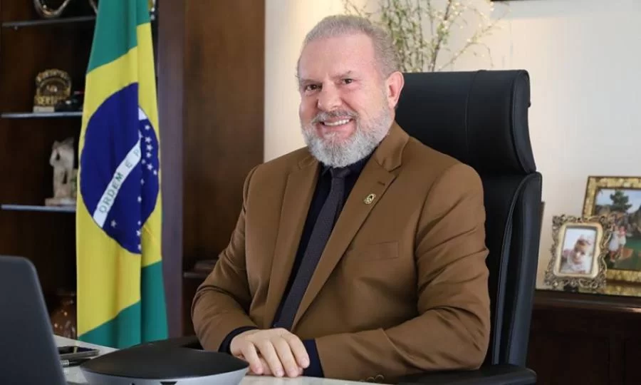 Governador Mauro Carlesse de idade nova nesta sexta-feira, 25