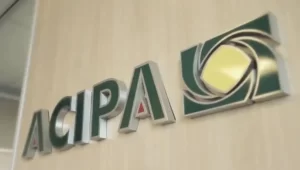 EmpresÃÂ¡rios do Tocantins apresentam dados comparativos sobre a nova taxa imposta pela FecomÃÂ©rcio