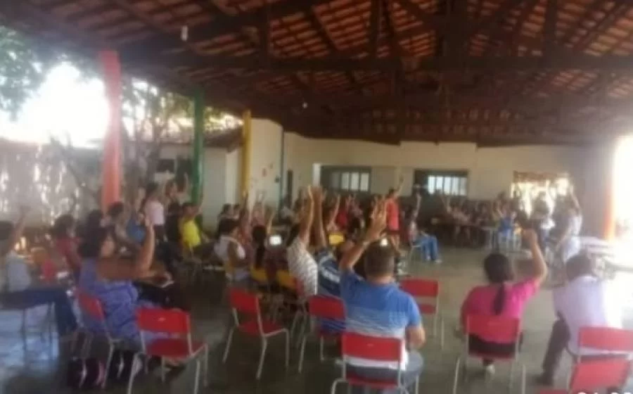 Servidores em educação de Colinas aguardam desde janeiro de 2020 pagamento do piso salarial