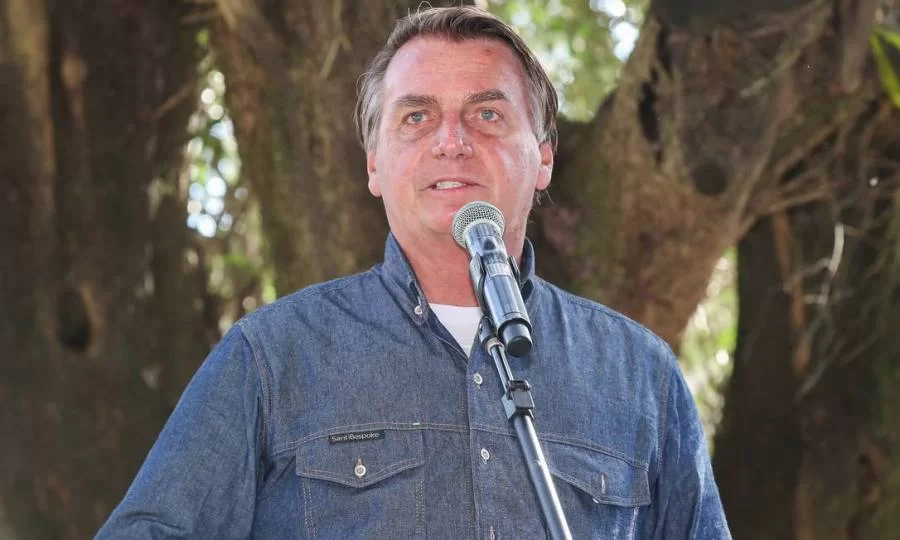 Jair Messias Bolsonaro passa mal e é internado em Hospital das Forças Armadas em Brasília