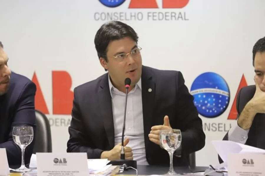 Gedeon Pitaluga declara insatisfação com o TJ na forma de implantação do juízo 100% digital