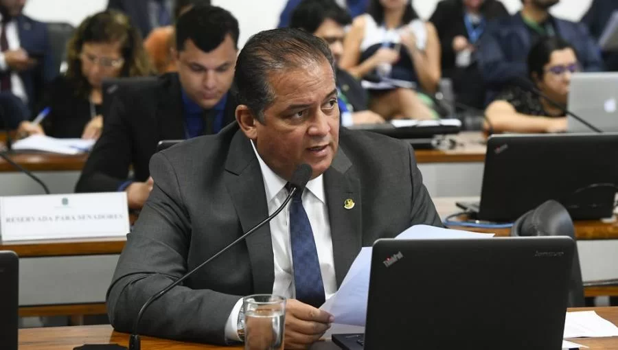 Senador Eduardo Gomes diz que "Mauro Carlesse tem seu apoio" e que aguarda uma decisão do chefe do Palácio Araguaia sobre 2022