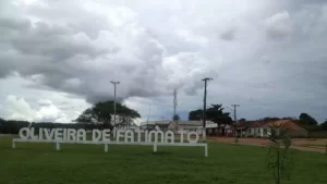 Morador de Oliveira de Fátima reclama da falta de médico na cidade, "Estamos á 60 dias sem"