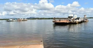 Mauro Carlesse e Flávio Dino firmam termo para viabilizar ponte entre Filadélfia-TO e Carolina-MA