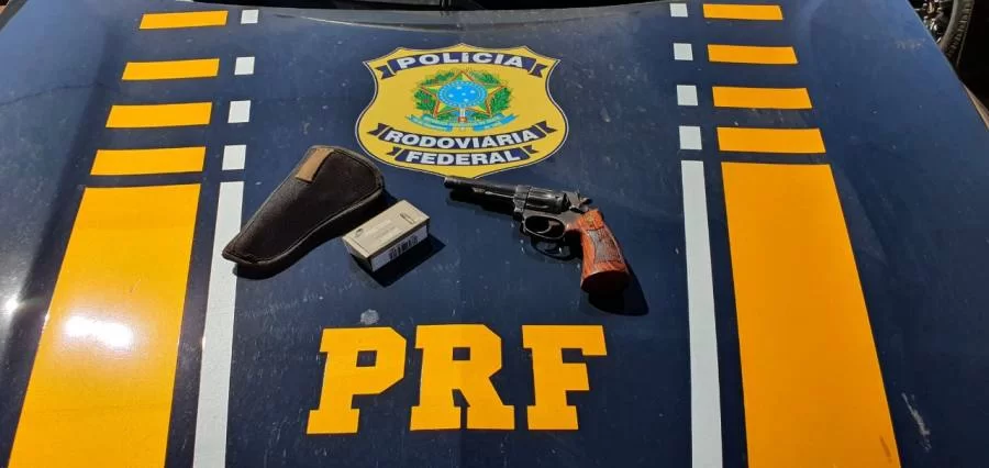 Em Colinas: Homem é preso por porte ilegal de arma de fogo durante abordagem da polícia