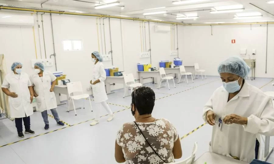 Anvisa emite alerta sobre casos raros de síndrome de Guillain-Barré pós-vacinação da covid-19