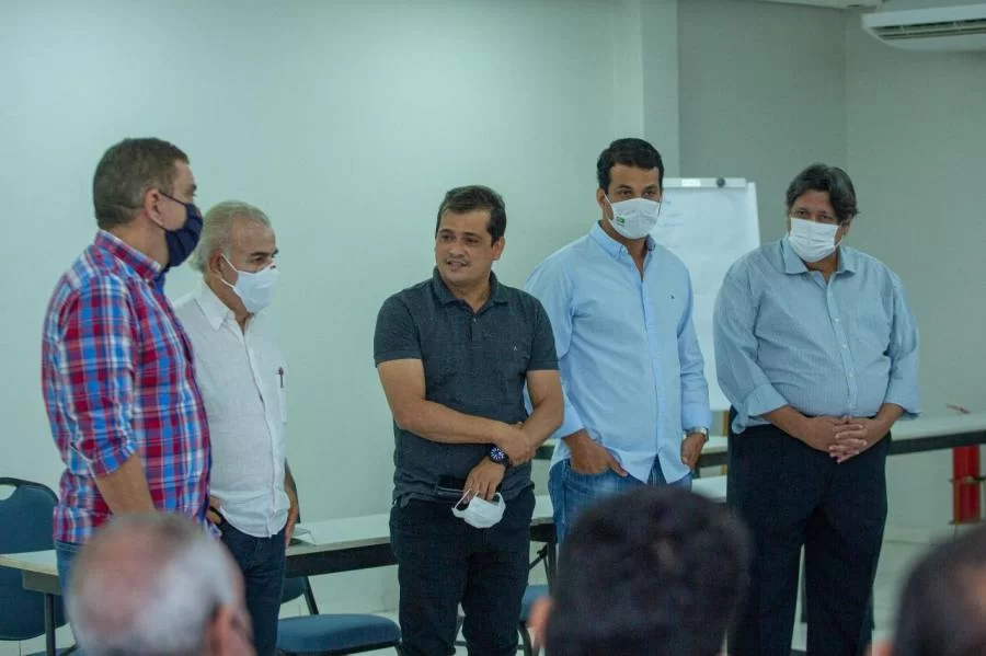 Senador Irajá se reúne com prefeitos e lideranças tocantinenses; Mourão e Amastha participaram