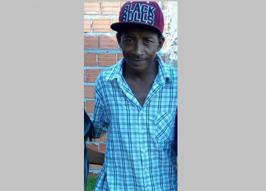 Grupo armado invade casas de moradores e mata homem em acampamento de Palmeirante