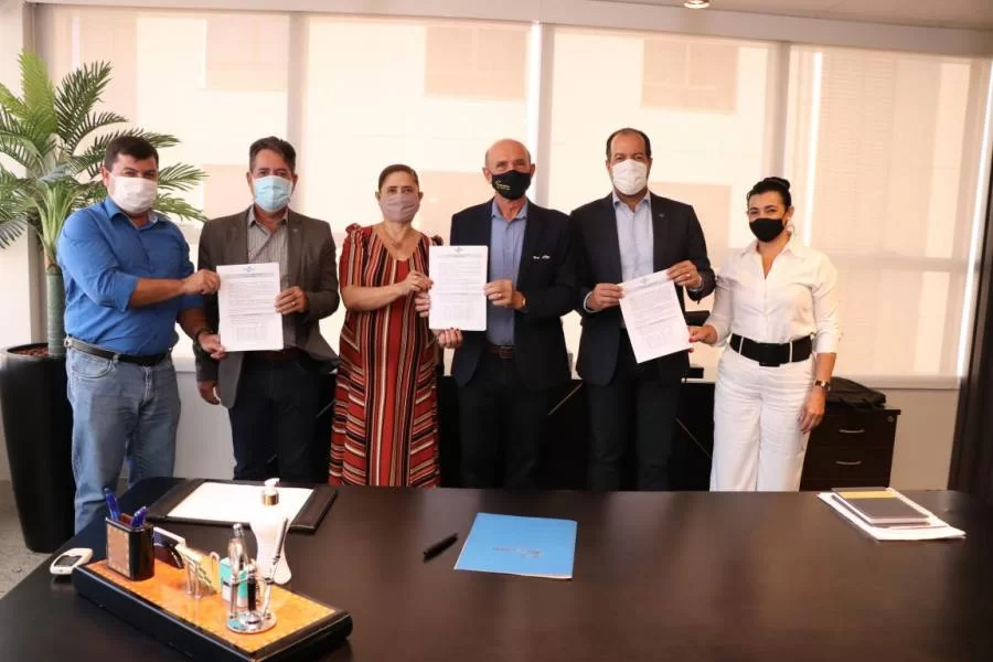 Sebrae, Senac e Fecomércio firmam parceria para realizar o projeto Força Mulher