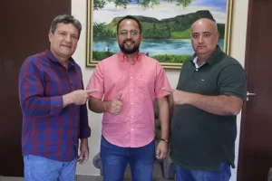 Deputado Osires Damaso dá posse ao novo presidente do PSC Jovem no TO