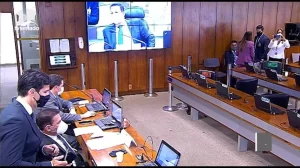 Comissão de Assuntos Econômicos, aprova relatório que proíbe taxa bancária por serviço não utilizado