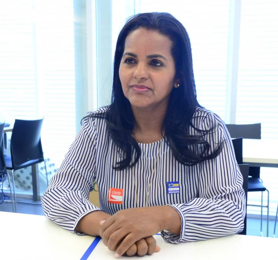 Prefeita Neila Moraes, assina termo de desapropriação de espaço para implantação de polo industrial de Santa Rita