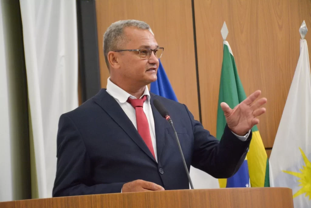 Nonatão da 4 é empossado vereador de Palmas