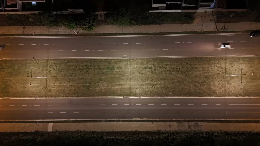 Avenida NS-15, em Palmas, recebe modernização e investimento de R$ 800 mil em tecnologia LED