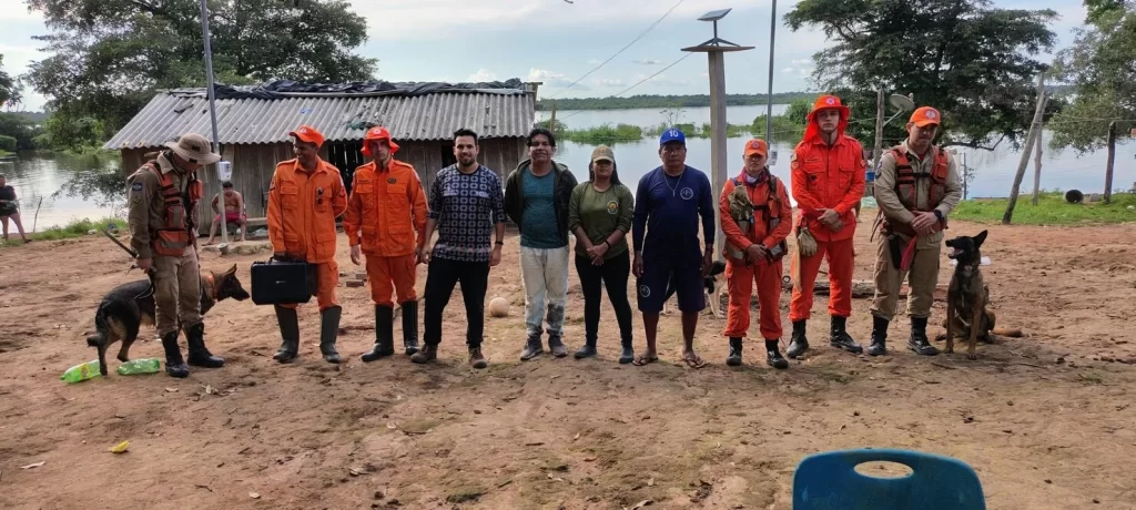 Bombeiros de TO e MT realizam buscas por indígena desaparecido na Ilha do Bananal