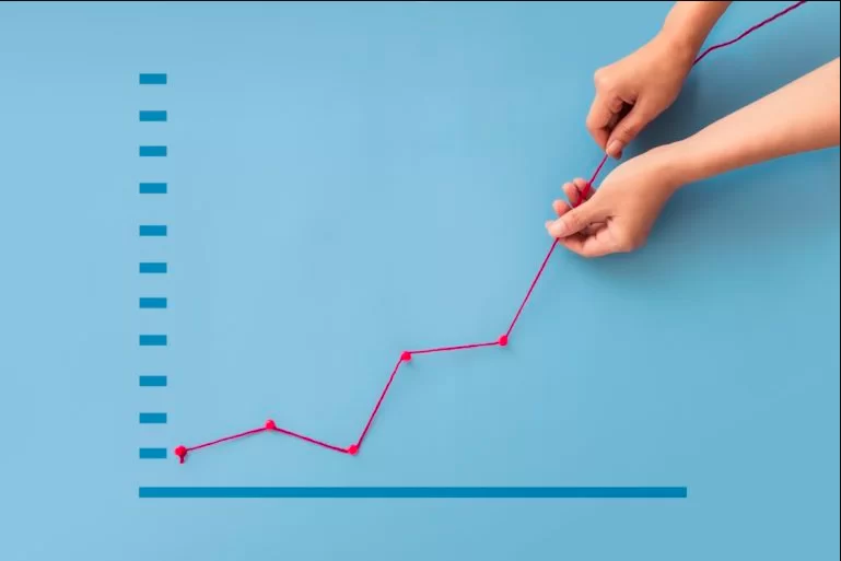 Boletim Focus aponta queda da inflação e revisa crescimento do PIB para cima