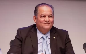 Eduardo Gomes viabiliza mais de R$ 6 milhões para obras de infraestrutura em sete municípios do Tocantins